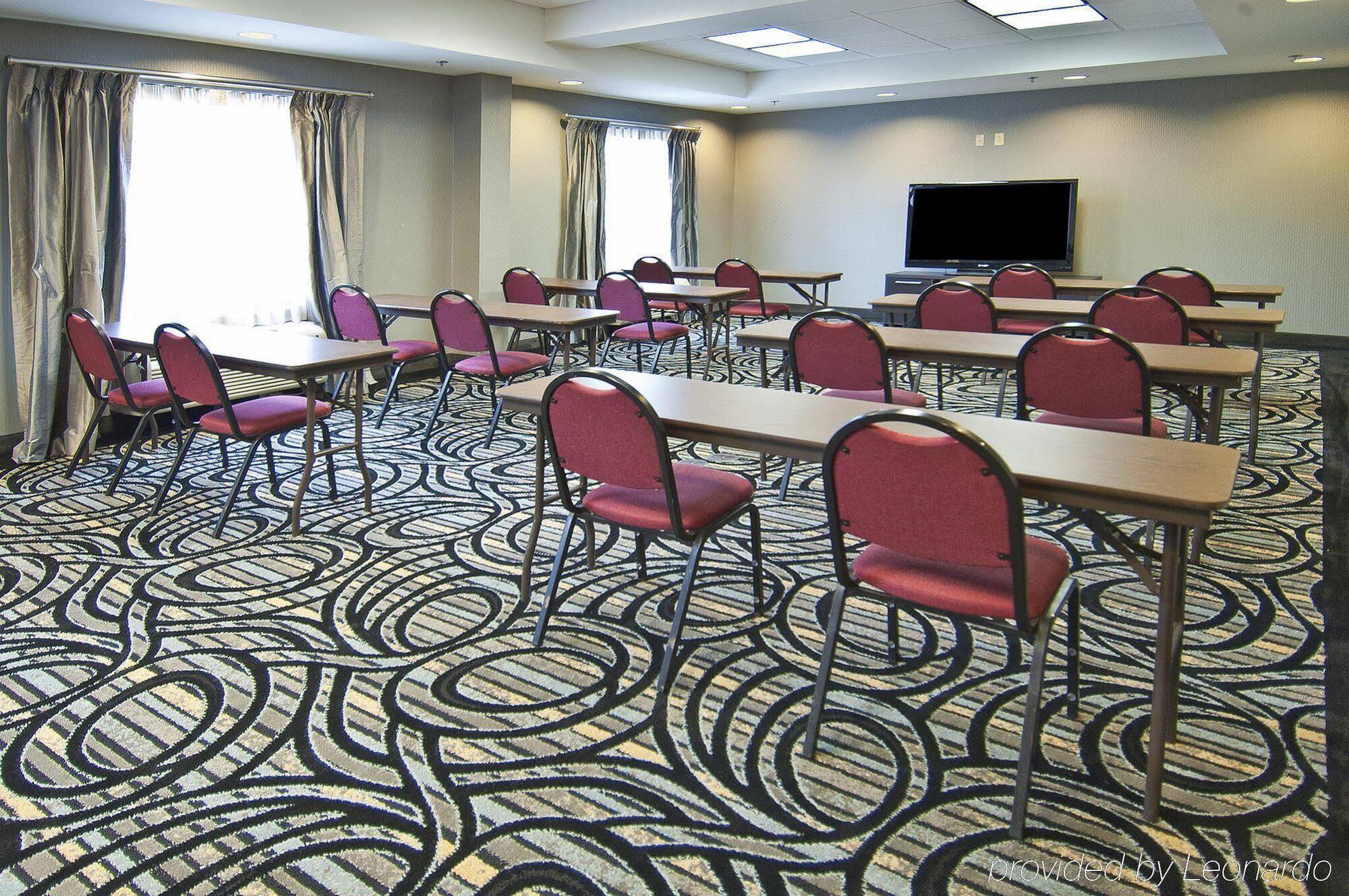 Holiday Inn Express & Suites Jackson/Pearl International Airport Exterior foto